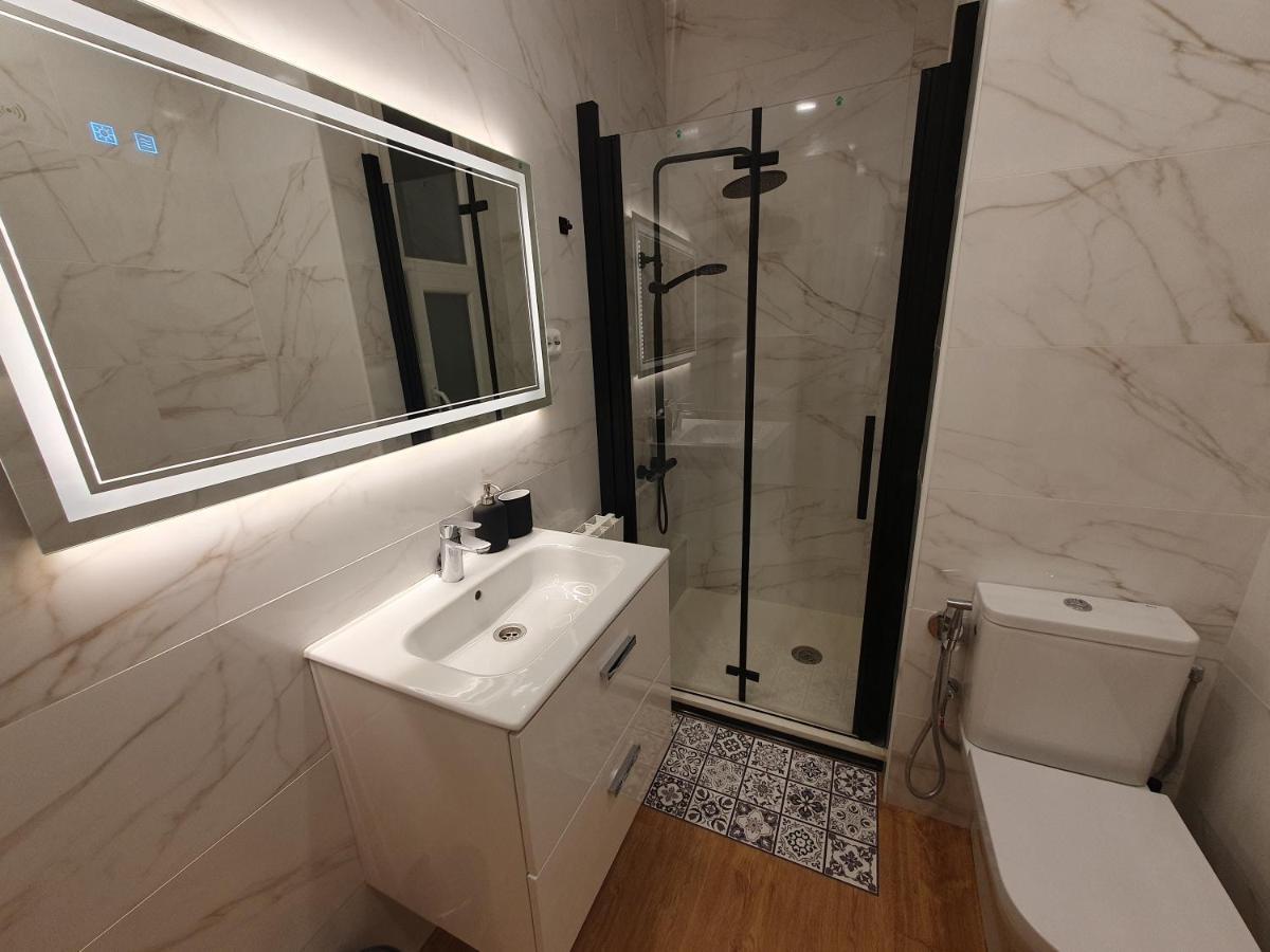 Appartamento Aimendi Host Bilbao District Center II Esterno foto